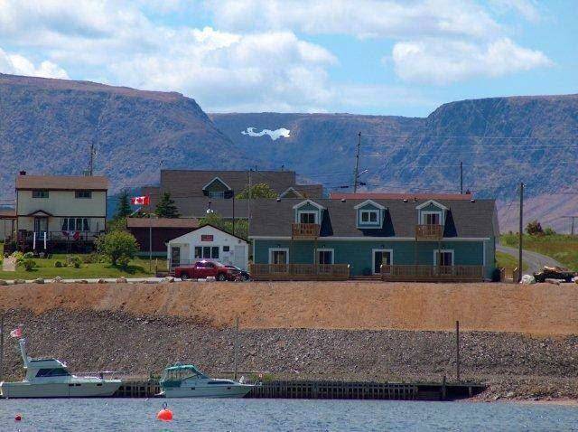 The tides inn