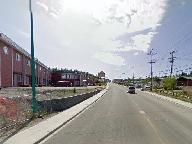 Slave Lake Inn Yellowknife Image