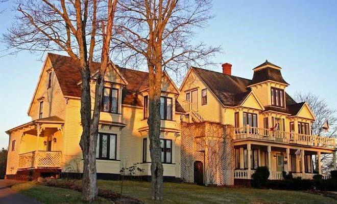The maple inn