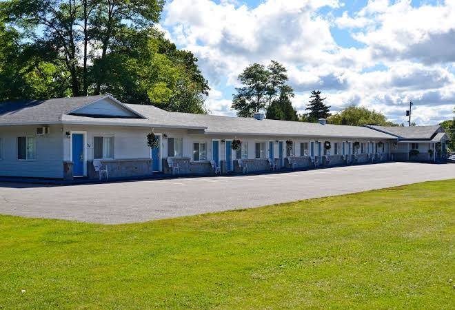 Aurora inn