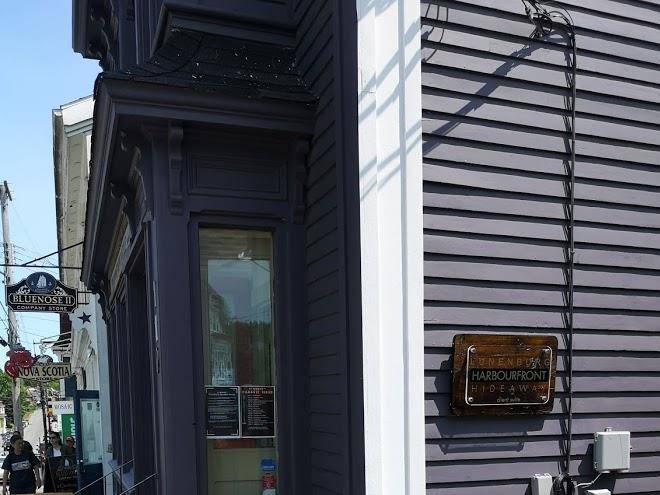 Lunenburg harbourfront hideaway