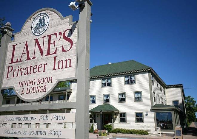 Lane's privateer inn & restaurant