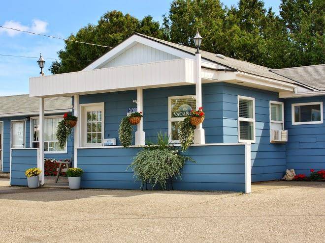 Harbourside motel