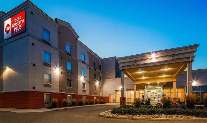 Best Western Plus Bowmanville Image