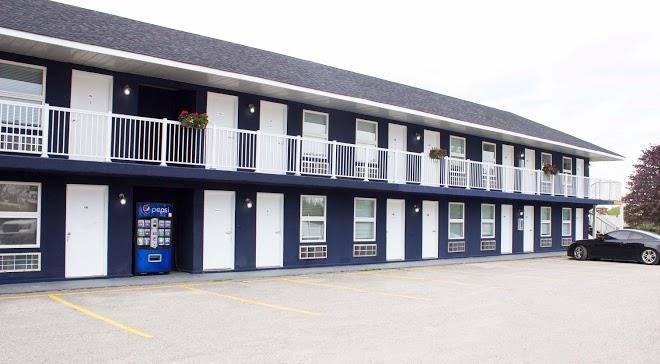Bowmanville marina inn & suites