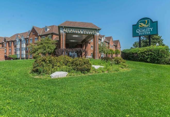 Quality suites whitby