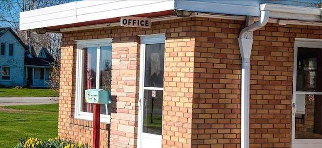 Adams Golden Acres Motel Image