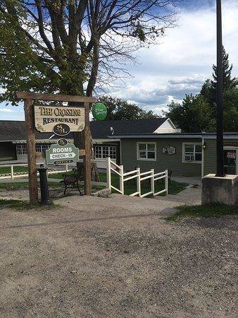Sharbot lake country inn & the crossing pub