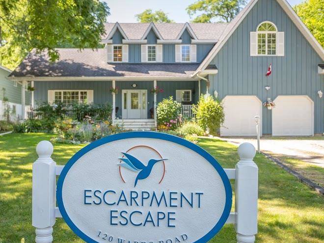 Escarpment escape bed and breakfast