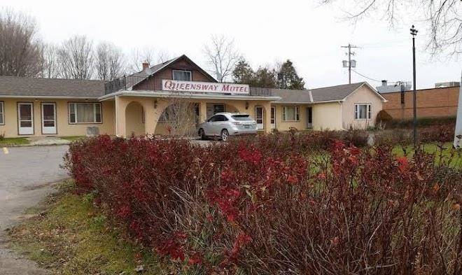 Queensway motel