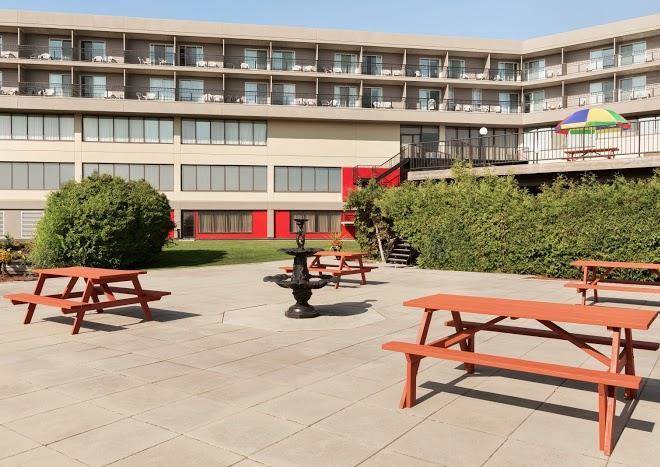 Ramada by wyndham belleville harbourview conference center