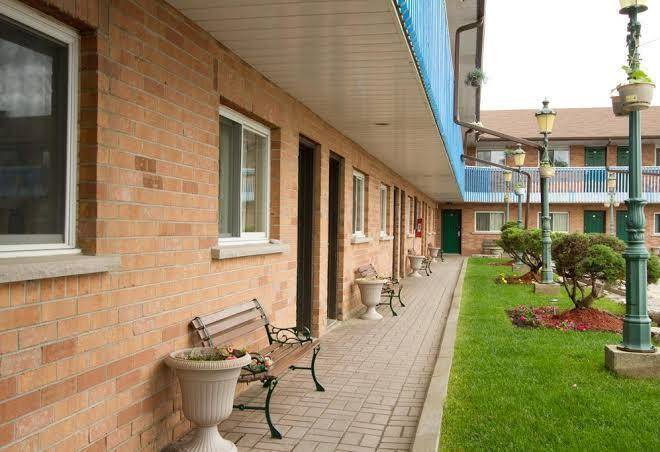 Knights Inn Lindsay Image