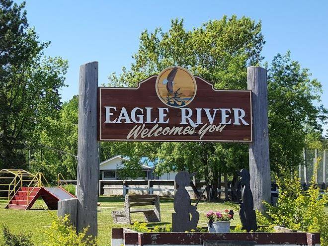 Eagle lake lodge