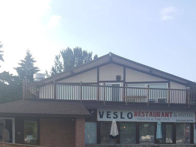 Veslo grand bend restaurant and motel