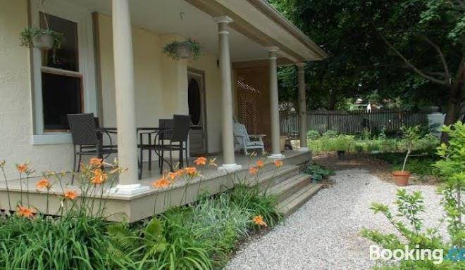 Absolute 1000 islands suites