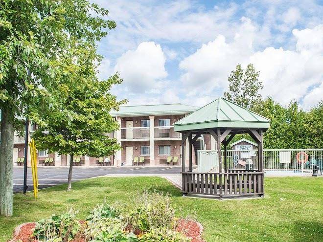 Riviera inn and Suites 1000 islands