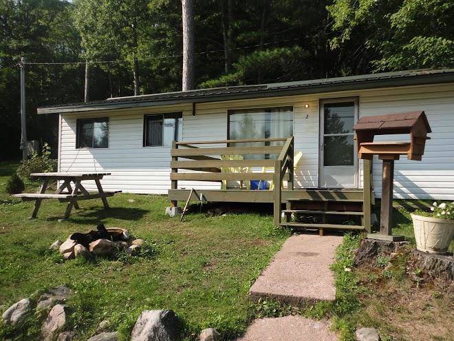 Mazinaw lakeside resort and eatery