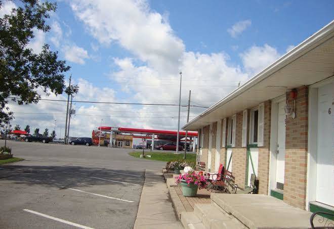 Royal napanee inn