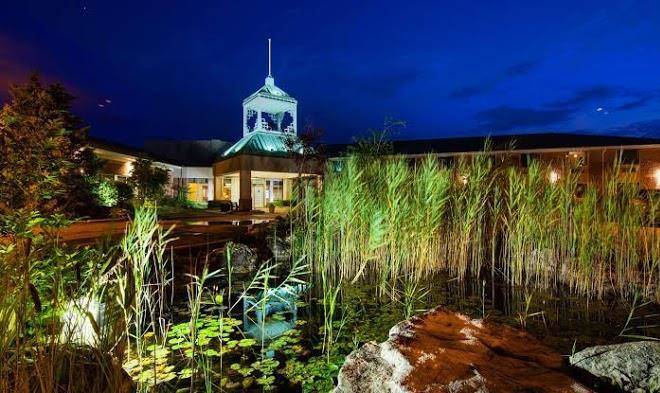 Best western plus stoneridge inn & conference centre