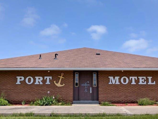 Port motel