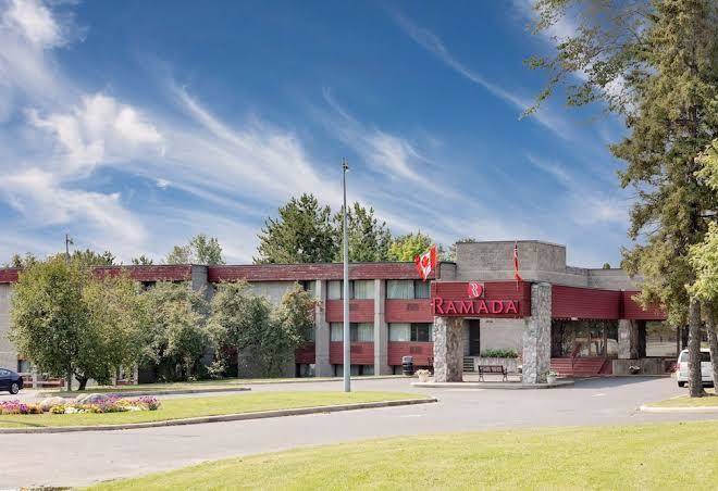 Ramada By Wyndham Pinewood Park Resort North Bay Image