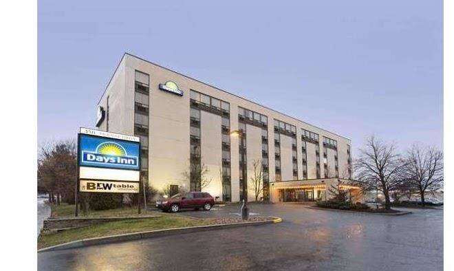 Days inn by wyndham ottawa west