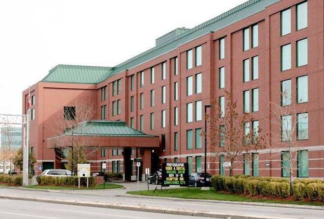 Hampton Inn By Hilton Ottawa Image