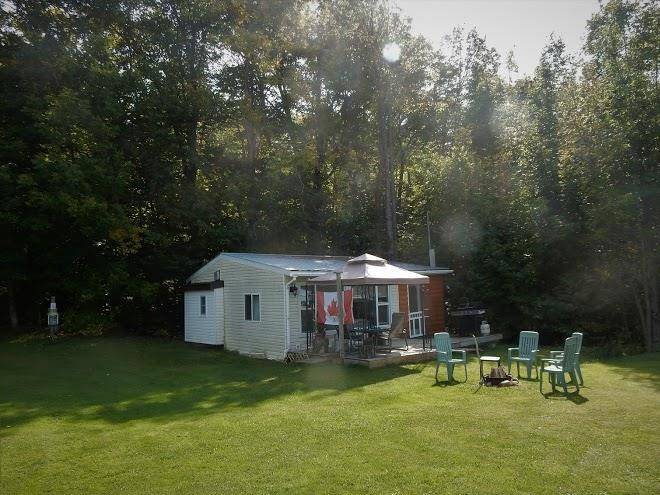Lorimer lake resort