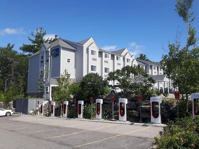 Parry Sound Inn & Suites Image