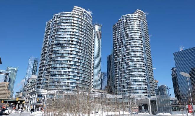 GLo Best Western Mississauga Corporate Centre
