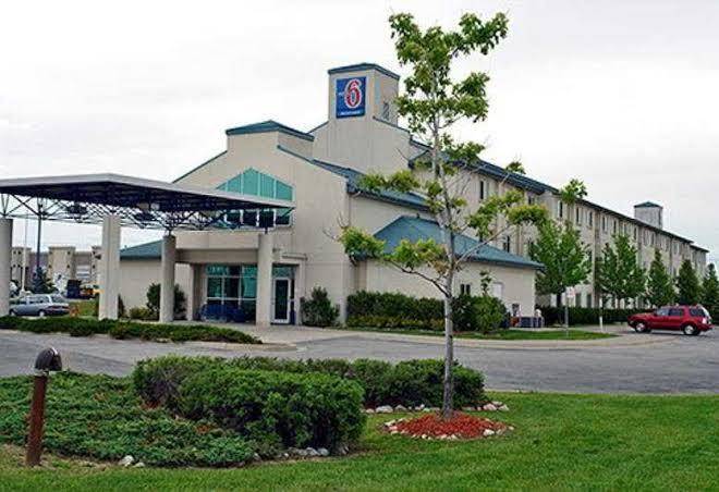 Motel 6 mississauga on toronto
