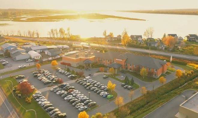 Riverrock inn & conference centre