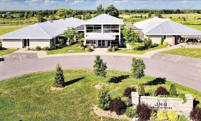 Huff estates winery & inn