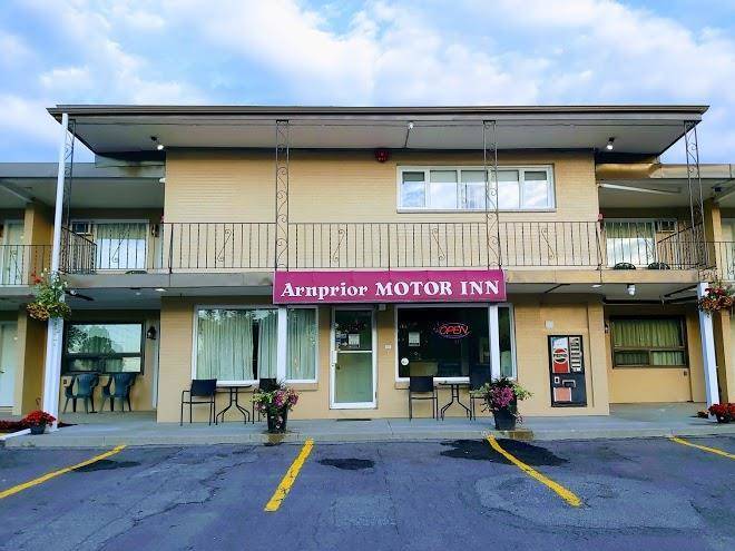 Arnprior Motor Inn Image