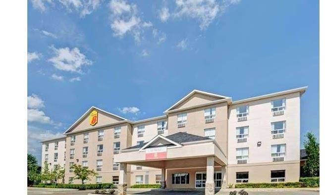 Super 8 by wyndham barrie