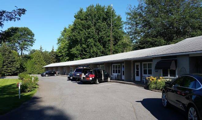 Riverside motel