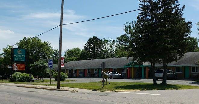 Mohawk motel