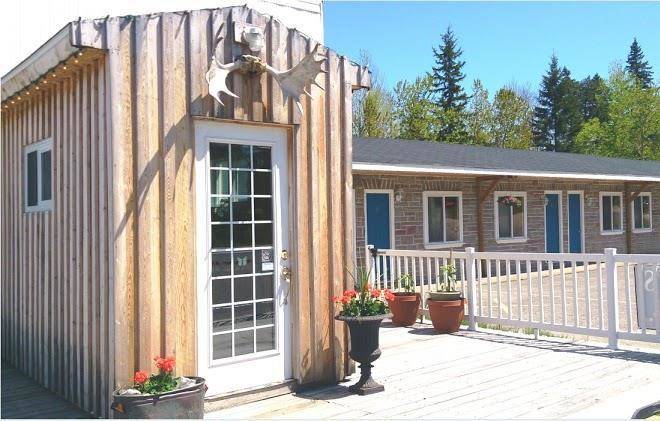 Gold country motel and restaurant