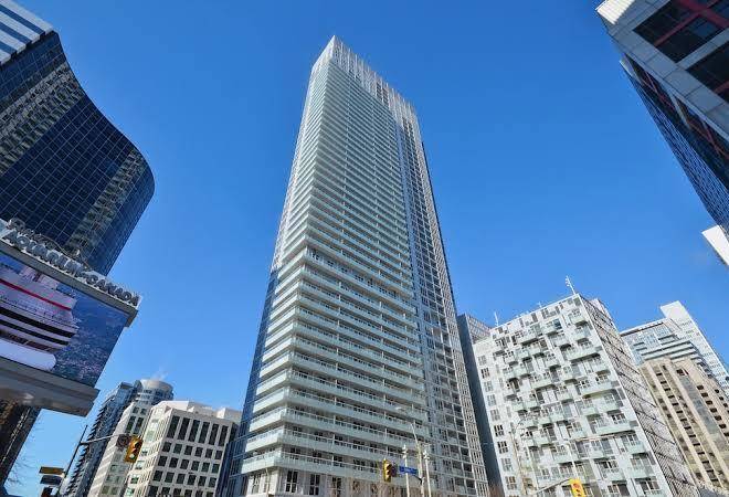 Atlas suites entertainment district