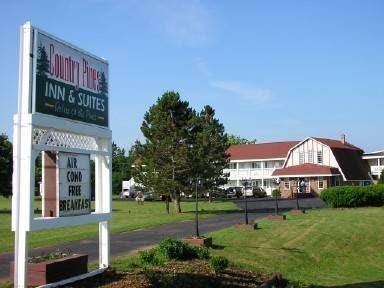 The country pines inn and suites