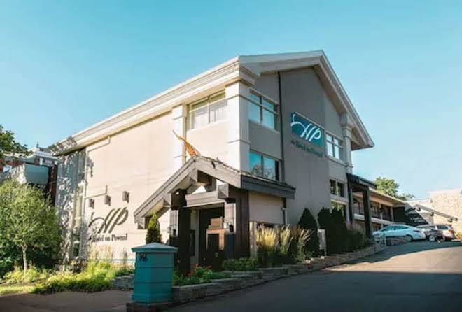The hotel on pownal