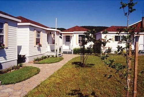 Hotel Motel Baie Ste Catherine Image