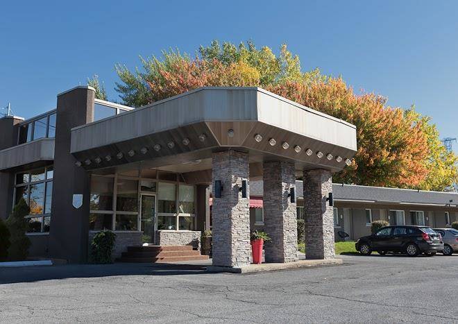 Le deauville motel inc