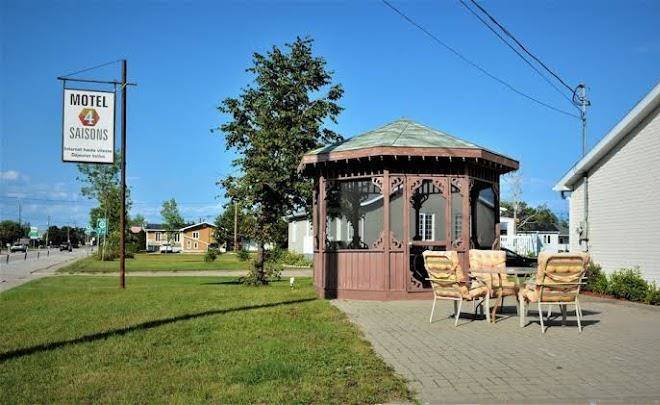 Motel quatre saisons