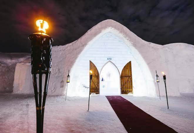 Hotel De Glace Image