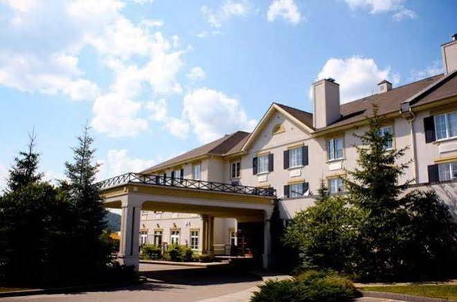 Ax hotel