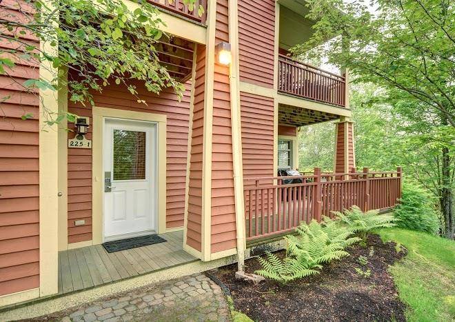 Les eaux 225 1 by escapades tremblant