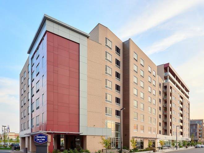 Hampton inn & suites by hilton quebec city saint romuald
