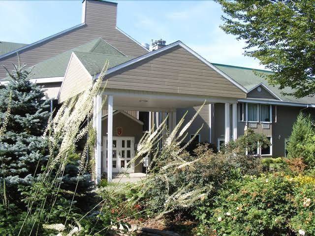 Auberge la montagne coupee