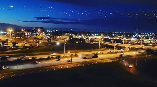 Holiday inn & suites pointe claire montreal airport